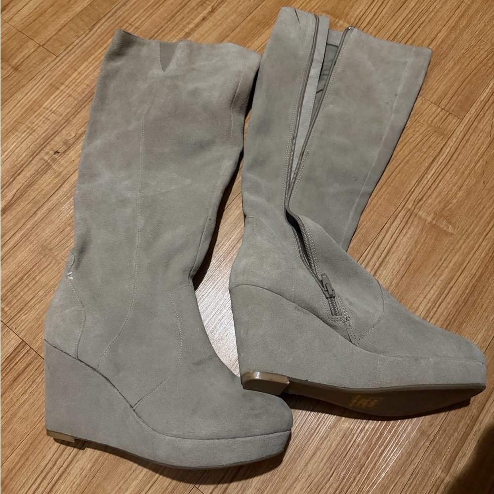 Bakers Gray Suede Wedge Boots